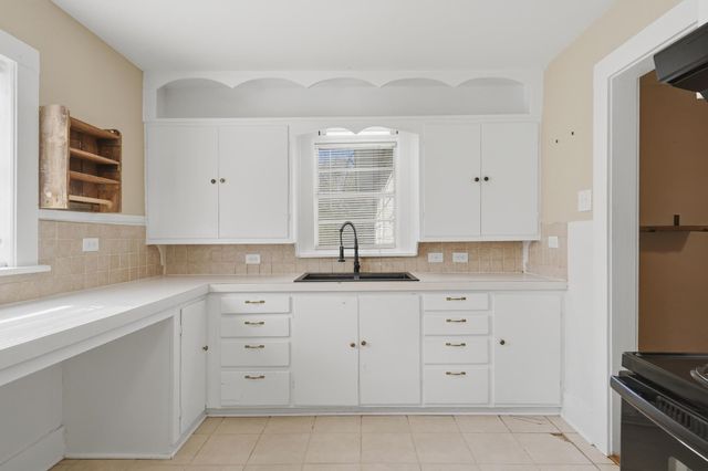 3049 S 19th Street, Abilene, TX 79605