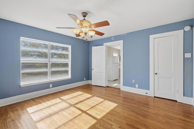 3049 S 19th Street, Abilene, TX 79605