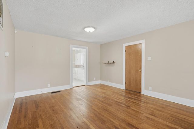 3049 S 19th Street, Abilene, TX 79605