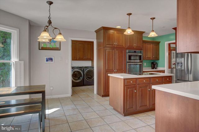 2635 CASTLEGREEN DR, Greencastle, PA 17225