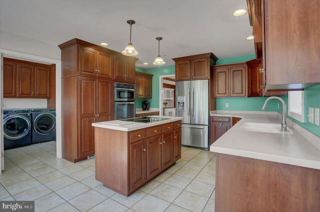 2635 CASTLEGREEN DR, Greencastle, PA 17225