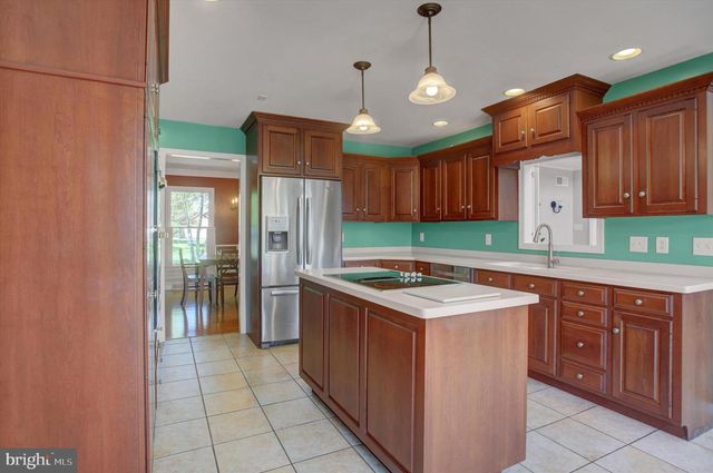 2635 CASTLEGREEN DR, Greencastle, PA 17225