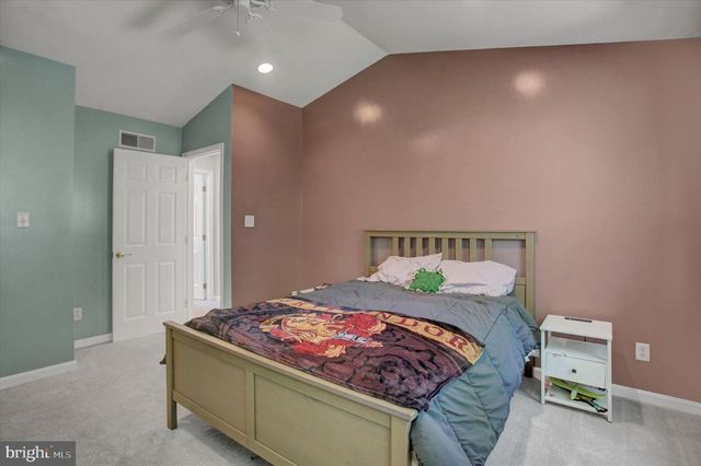 2635 CASTLEGREEN DR, Greencastle, PA 17225