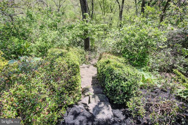 2635 CASTLEGREEN DR, Greencastle, PA 17225