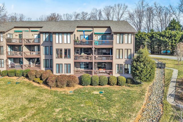630 Montevista RD 506, Union Hall, VA 24176