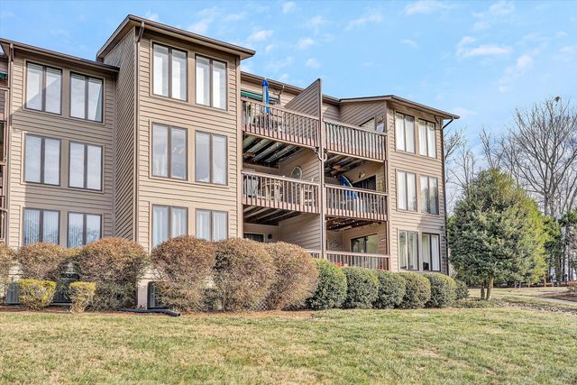 630 Montevista RD 506, Union Hall, VA 24176