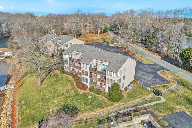 630 Montevista RD 506, Union Hall, VA 24176