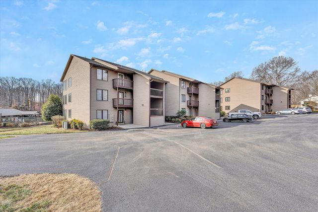 630 Montevista RD 506, Union Hall, VA 24176