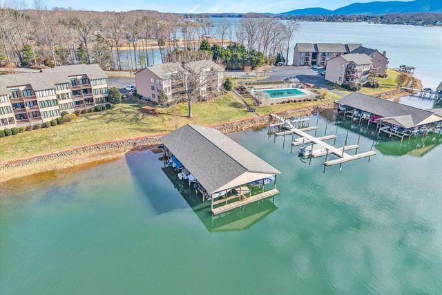 630 Montevista RD 506, Union Hall, VA 24176