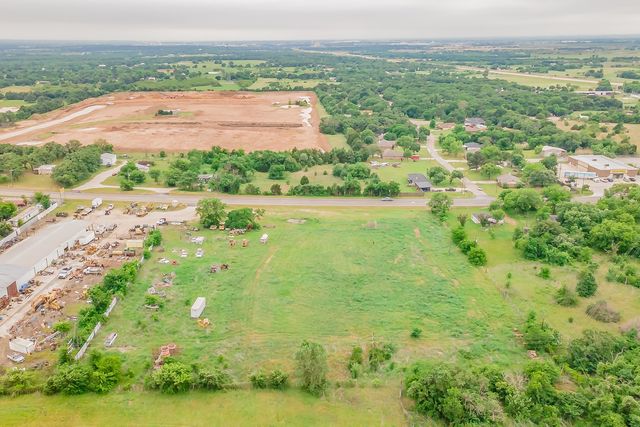 1704 W Fm 917, Burleson, TX 76058