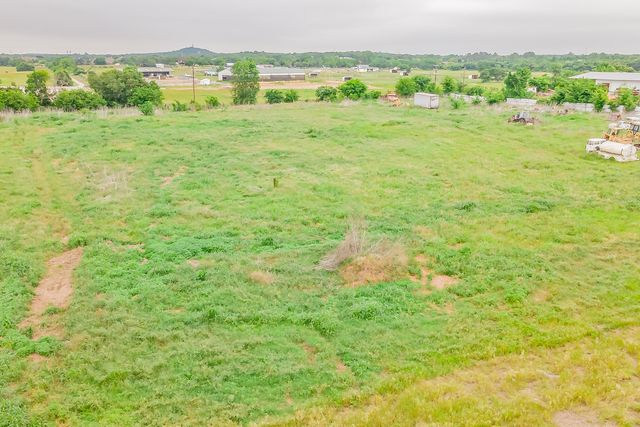 1704 W Fm 917, Burleson, TX 76058
