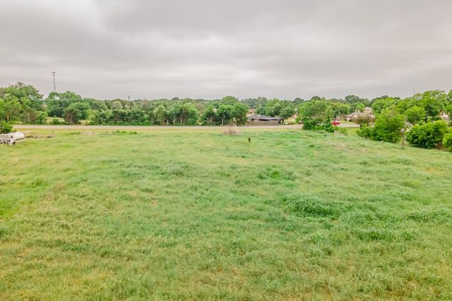 1704 W Fm 917, Burleson, TX 76058