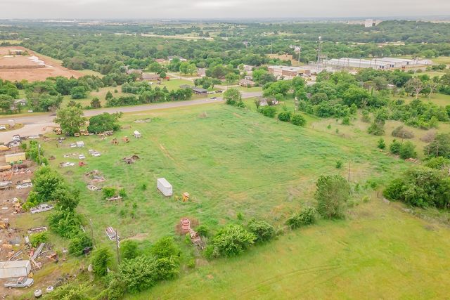 1704 W Fm 917, Burleson, TX 76058