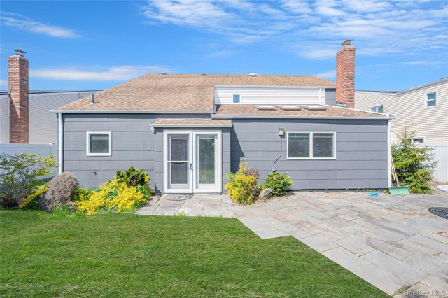 3935 Sally Lane, Oceanside, NY 11572