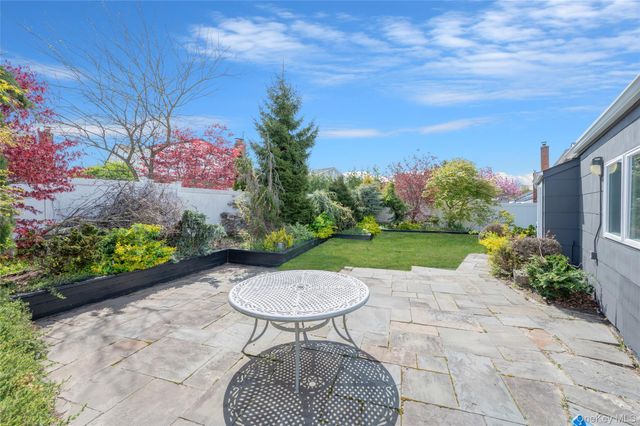 3935 Sally Lane, Oceanside, NY 11572