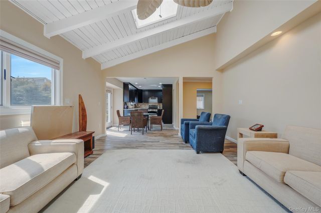 3935 Sally Lane, Oceanside, NY 11572