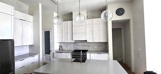 2208 E 8th Street, Mission, TX 78572