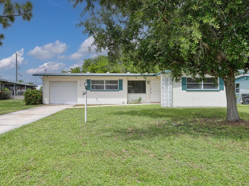 208 62ND STREET W, BRADENTON, FL 34209 — exterior