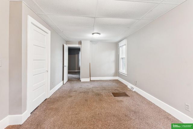 208 S Park Street, Hooper, NE 68031