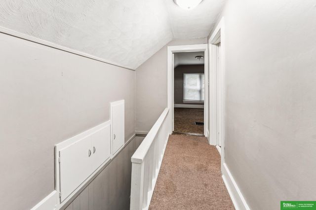 208 S Park Street, Hooper, NE 68031