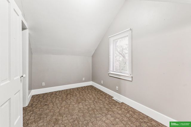 208 S Park Street, Hooper, NE 68031