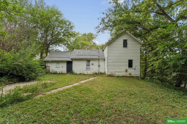 208 S Park Street, Hooper, NE 68031