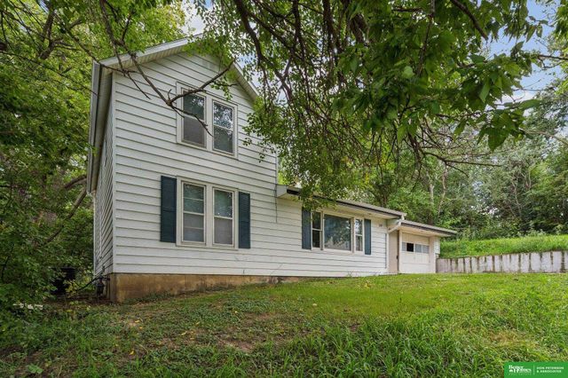 208 S Park Street, Hooper, NE 68031