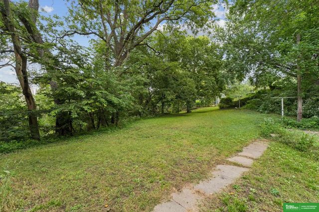 208 S Park Street, Hooper, NE 68031