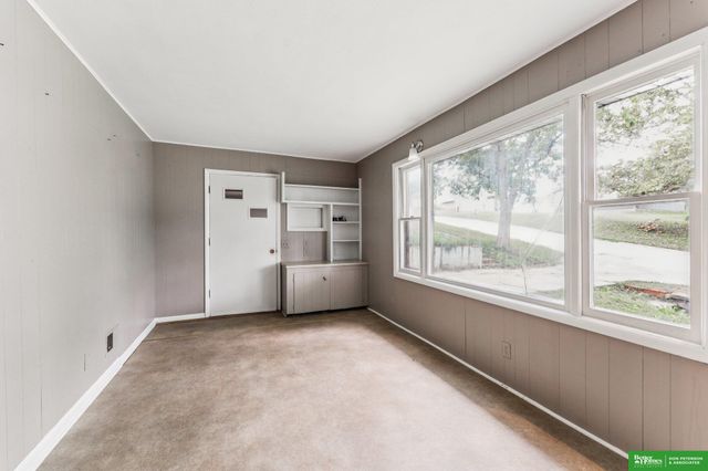 208 S Park Street, Hooper, NE 68031