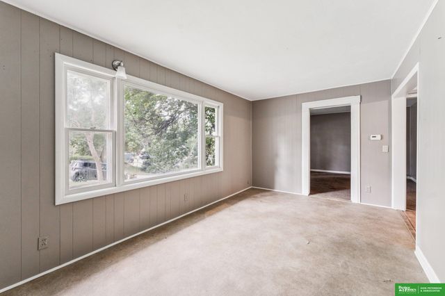 208 S Park Street, Hooper, NE 68031