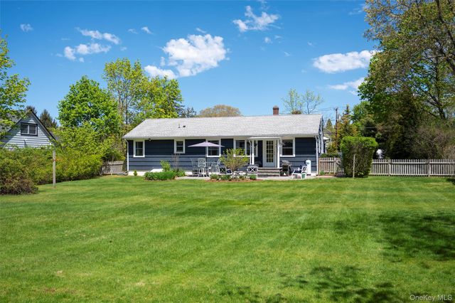 46 Red Bridge Road, Center Moriches, NY 11934