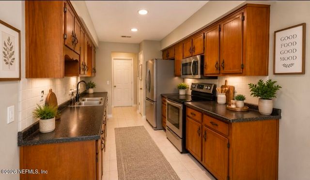 1485 N DOLPHIN Street, Orange Park, FL 32073