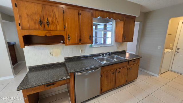 1485 N DOLPHIN Street, Orange Park, FL 32073