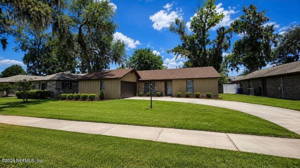 1485 N DOLPHIN Street, Orange Park, FL 32073