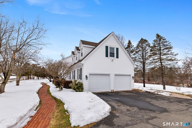 102 Orchard Hill Drive, Windsor Locks, CT 06096