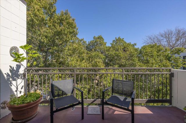 225 Virginia Avenue PH-D, San Mateo, CA 94402