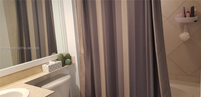 335 S Biscayne Blvd 1706, Miami, FL 33131