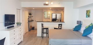 335 S Biscayne Blvd 1706, Miami, FL 33131