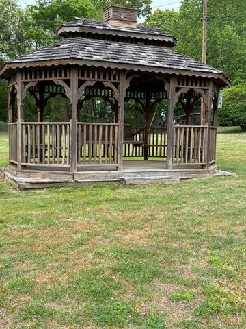 4224 E Kentucky 36, Owingsville, KY 40360