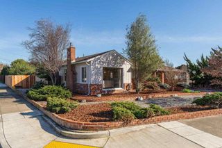 13000 Neptune Dr, San Leandro, CA 94577