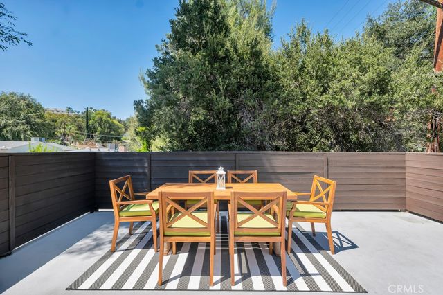 4824 Peonia Road, Woodland Hills, CA 91364