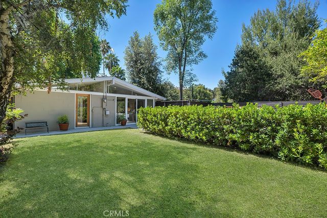 4824 Peonia Road, Woodland Hills, CA 91364