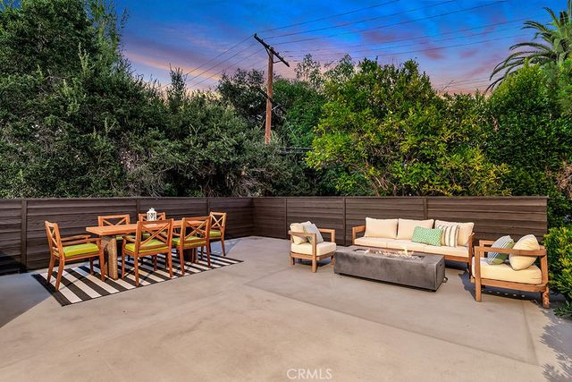 4824 Peonia Road, Woodland Hills, CA 91364