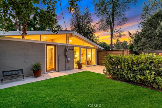 4824 Peonia Road, Woodland Hills, CA 91364