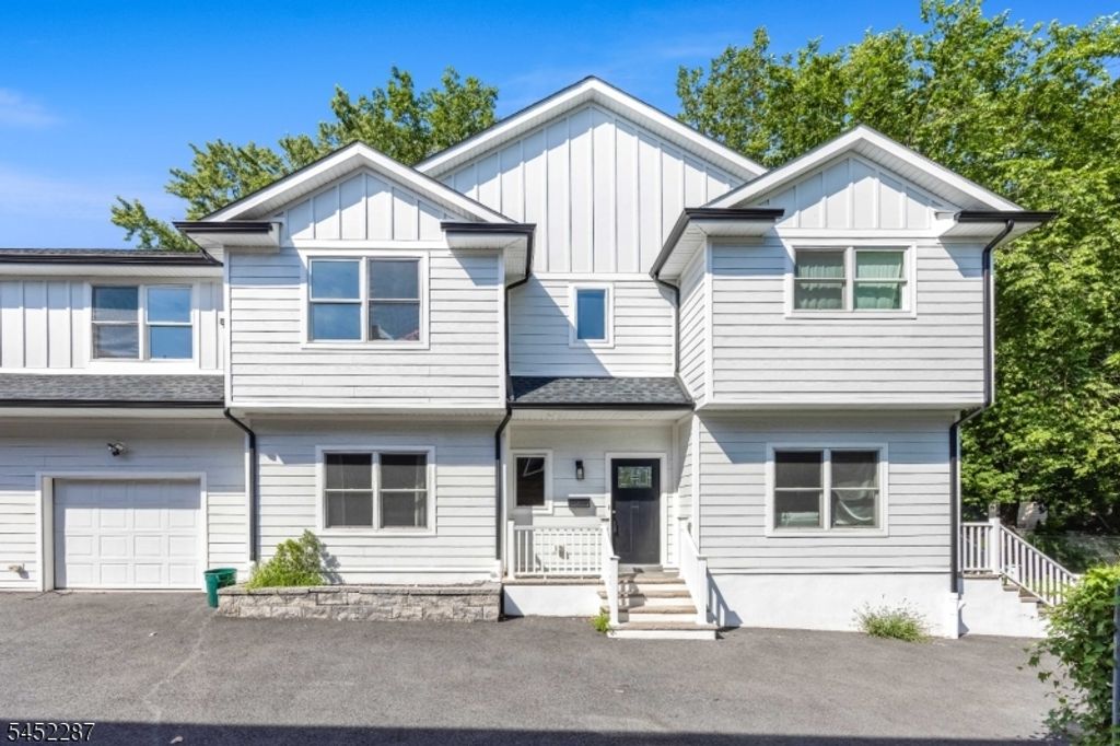 203 Queen Anne Rd, Bogota Boro, NJ 07603