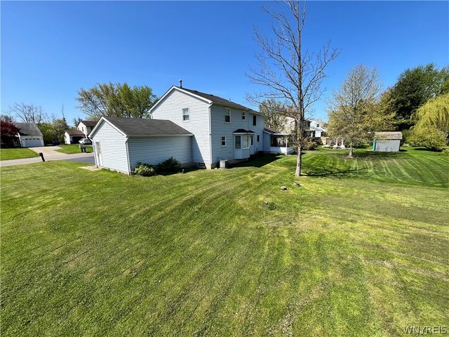 4382 Twilight Lane, Hamburg, NY 14075