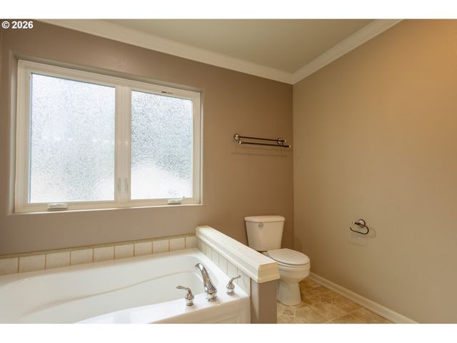 9611 Ne 21ST Pl, Vancouver, WA 98665