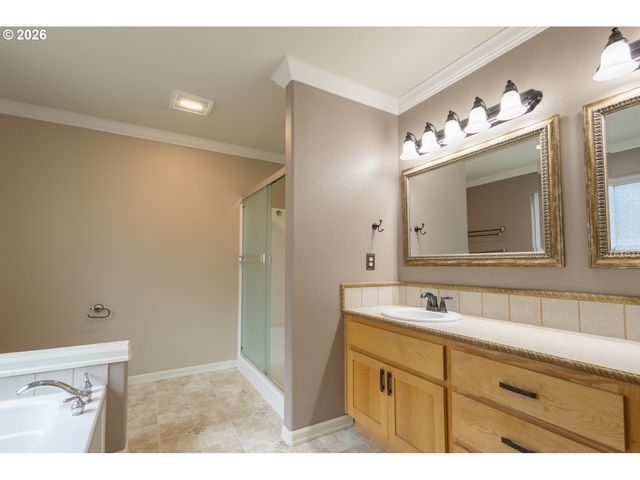 9611 Ne 21ST Pl, Vancouver, WA 98665