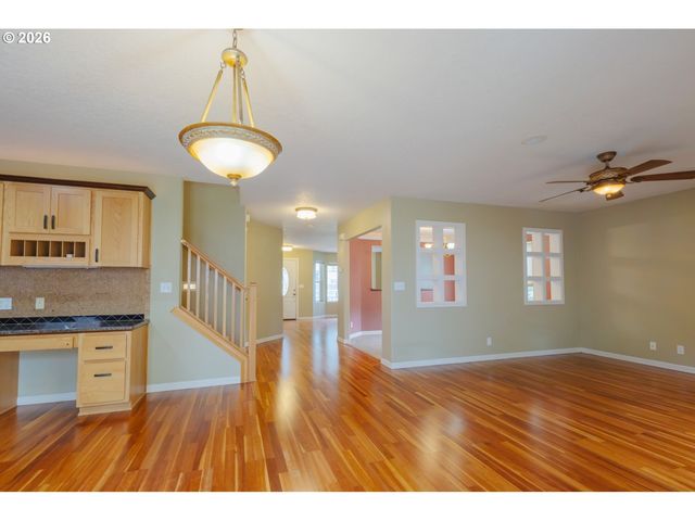 9611 Ne 21ST Pl, Vancouver, WA 98665