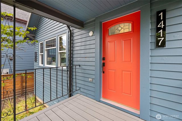 1417 Martin Luther King Jr Way, Seattle, WA 98122